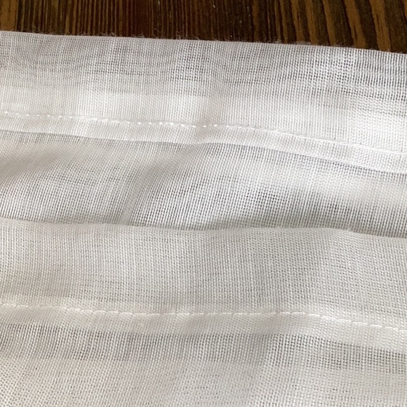 FINAL SALE PRICE 1 Wht. Sheer Dbl. Rod Pocket Window Panel - Picture 4 of 4